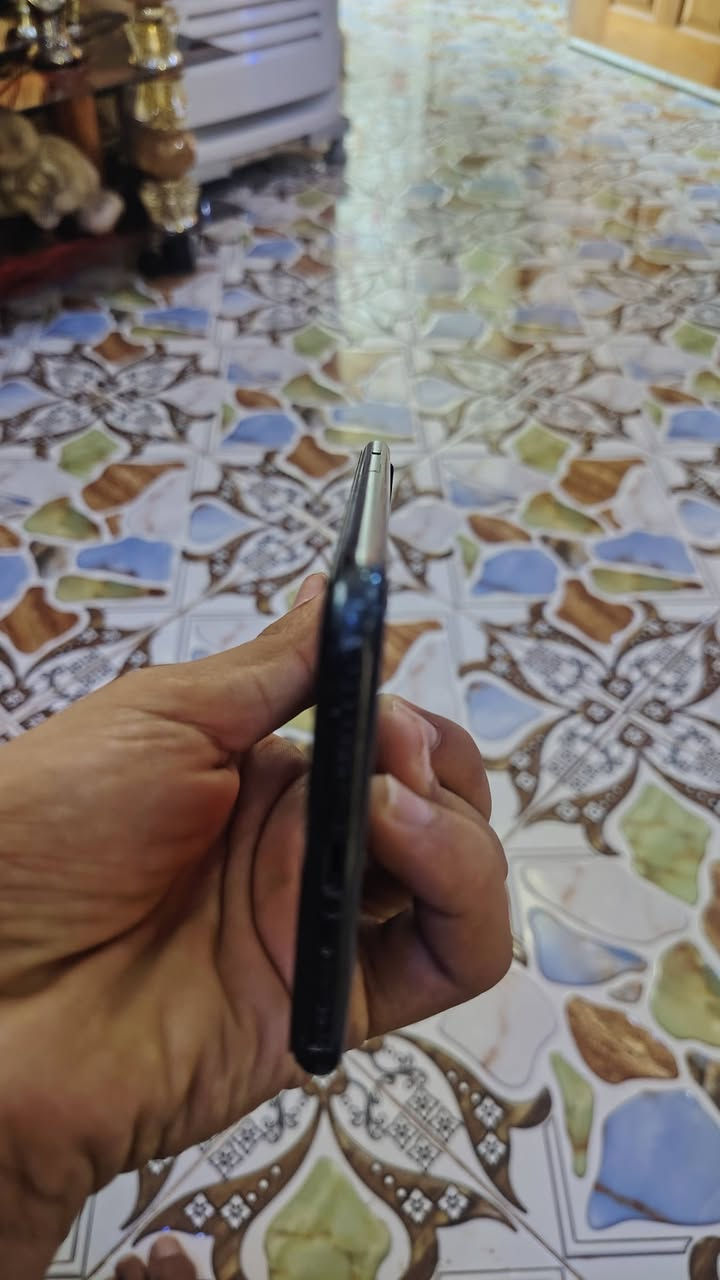 سلام عليكم أيفون سفن للبيع أخو جديد بطاريه 100ذاكره128 جهاز كامل مكمل سعره 125بيه مجال ألشراي مكاني ديالى دلي عباس رقم الهاتف. ***********
