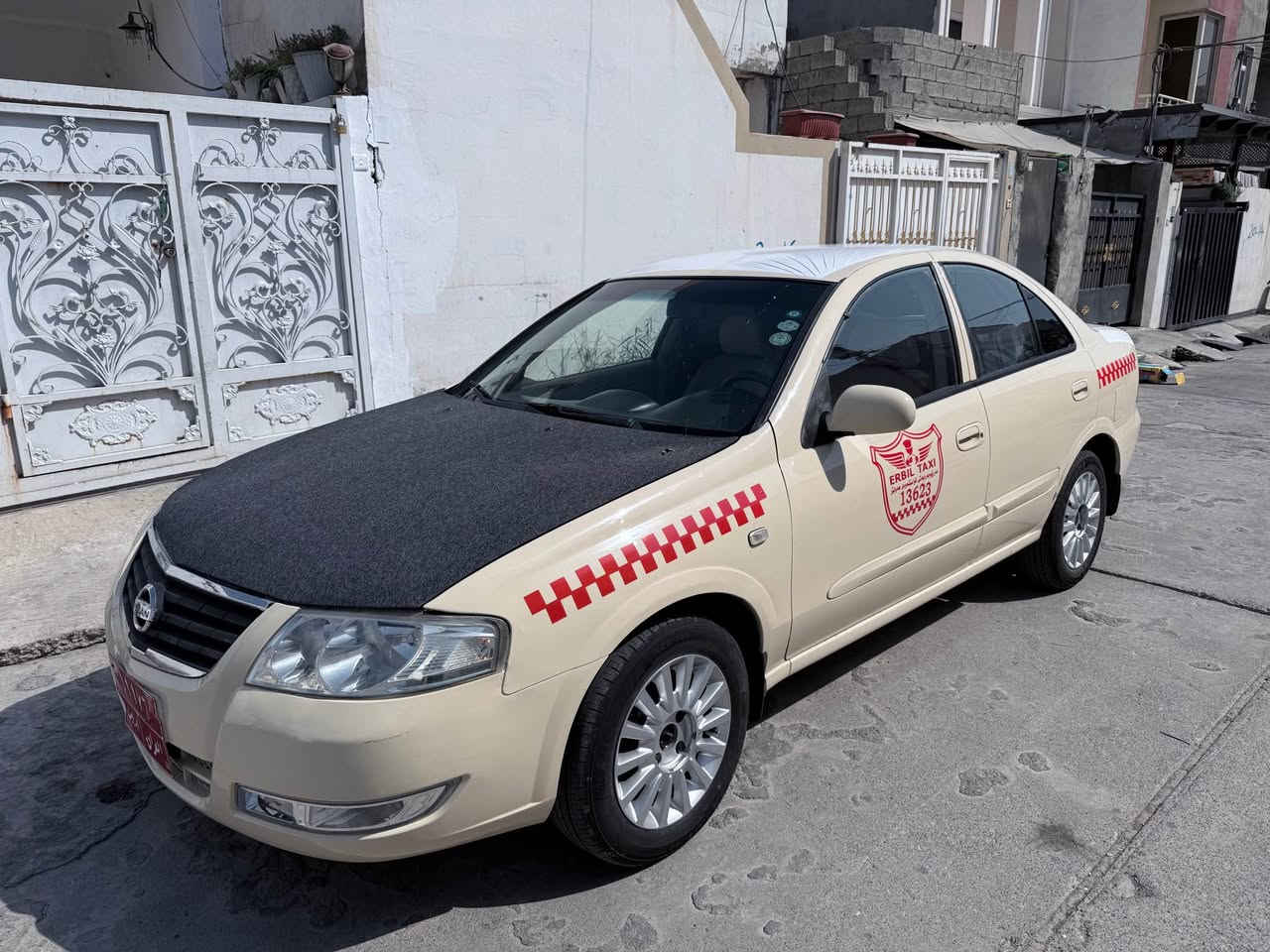 Nissan sunni 2012
گير توماتيك مةكينة ١٦ سپي
بستةك ليوي بونيتي سبوخة باقي سبوخي نية
ازيةتةكي كةمي پشتو پيشي هةية
هةندةك تةحديلي هةية
سةيارةكة زور جوانة زور خاوين مايتةوة 
چوار جام كارةباية تةبريت وةك بةفر 
غازو بةنزينة
گير مةكينة تةقةو رةقة بةشةرت
چوار تايةو ويلي لوكي لةژيرة
سةنةوي بةسةر نةچوة دوو مانگي ماية
زانياريم هةموي نوسية مشتةري ني مانديم مةكة
سعر ١١٥ كةمةك مةجال 
*********** أربيل, العراق
