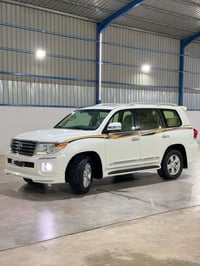 لاندكروزر GXR • ٢٠١٥ • V6