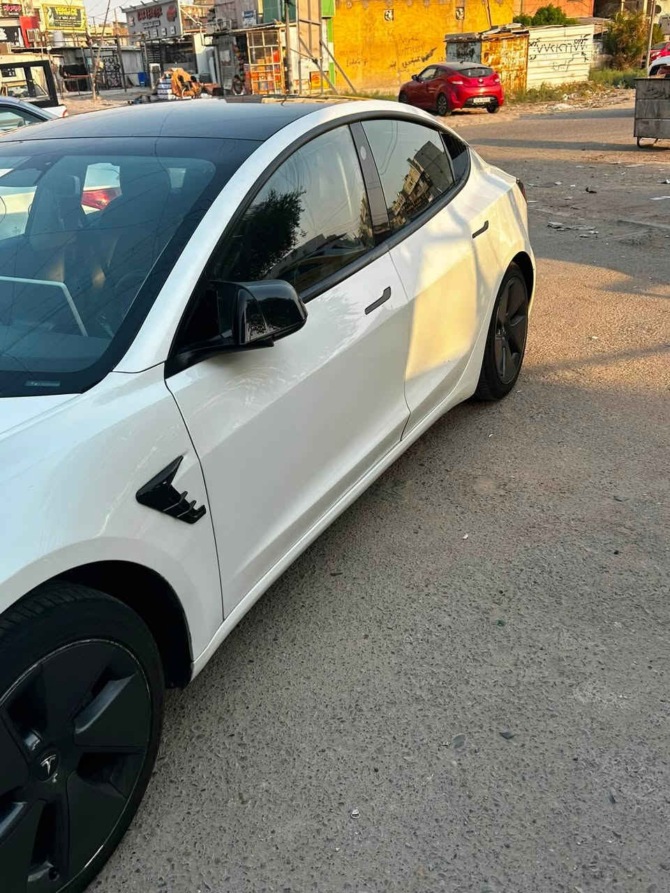 تيسلا موديل 3اونلاين اخر تحديث مربوطه ع التلفون معروفه مواصفاته كل التفاصيل بالمنشور السعر 144رقم الهاتف *********** مكاني الدوره حي الصحه
