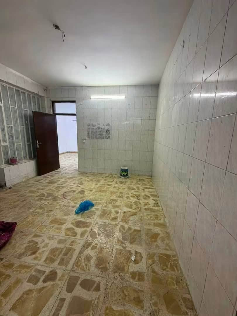 للإيجار في السيدية 🏡
🔹 دار سكنية بمساحة 150 متر
📍 الموقع: السيدية – الضباط

✨ مواصفات العقار:

* 🚗 كراج
* 🌳 حديقة
* 🛏️ غرفة نوم
* 🛋️ صالة
* 🍽️ مطبخ
* 🚿 خدمات

💰 بدل الإيجار: 750 ألف دينار عراقي شهريًا (قفل) 🔒

📞 للاستفسار: ***********

🏢 مكتب حلم عقاري للوساطة العقارية

📍 الفرع الأول: السيدية – الضباط – شارع الكويتي
📍 الفرع الثاني: السيدية – شارع 40 – شارع المدار
