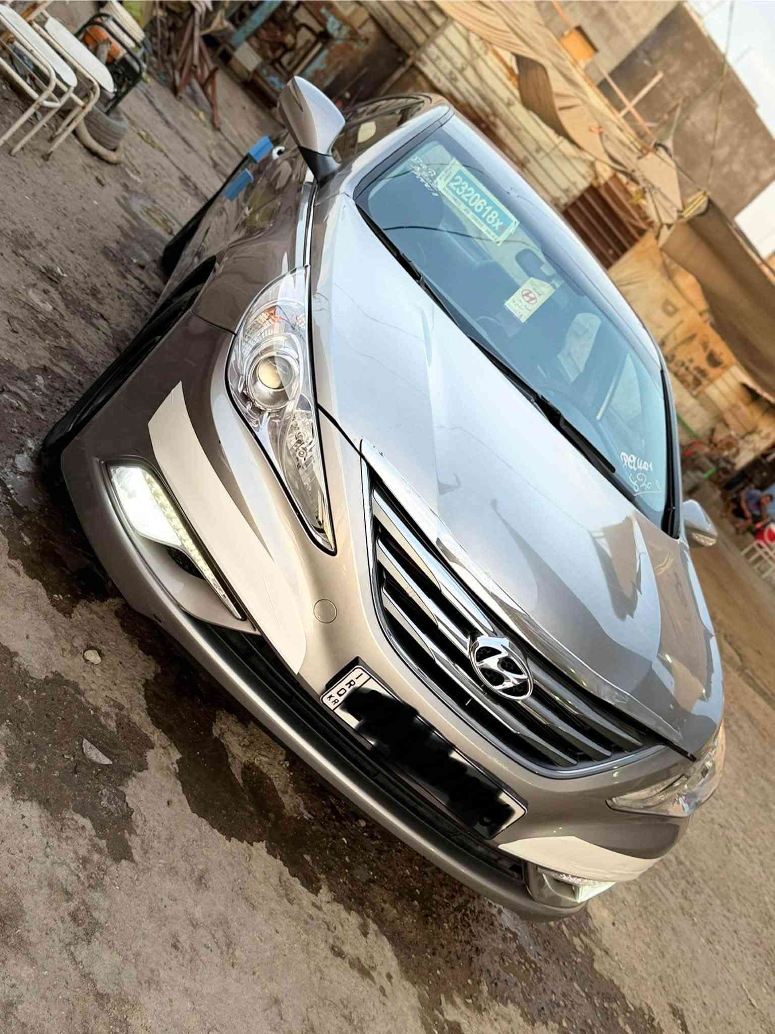 سوناتا مديل 14 سياره جديده بالكارتون مكينه 2000 دوش سياره ادوات كصه جنطه متومه طبق الاصل بيع او مراوس حسب القناعه ‭***********‬
