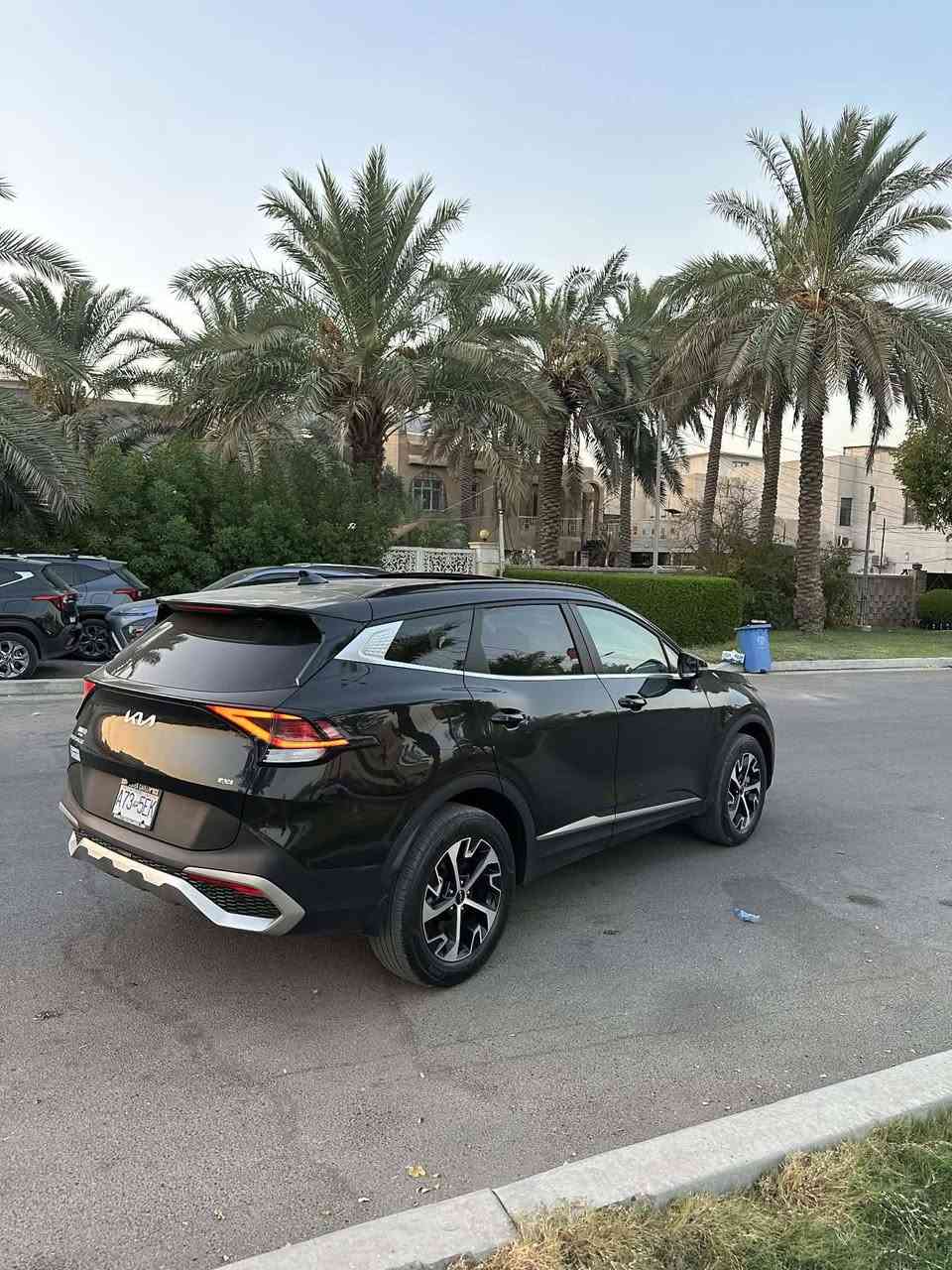 ياالله للبيع
كيا سبورتج 2024 فول EX
دخول جديد فحص مؤقت
مكان السيارة بغداد السيديه 
السعر 170 وبيها مجال للشراي
***********
***********
