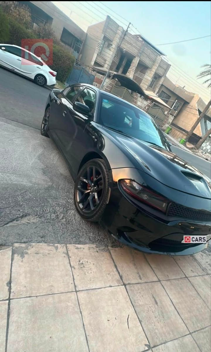 سلام عليكم جارجر GT 2023 محرك 6سلندر 3600 سيارة جديد بصمة تشغيل عن بعد فول مواصفات بدون فتحة شاشة حجم كبير حساسات مانع الانزلاق السعر خاص واتصل بيك خير وتدلل بيها مجال بسيط *********** :***********
