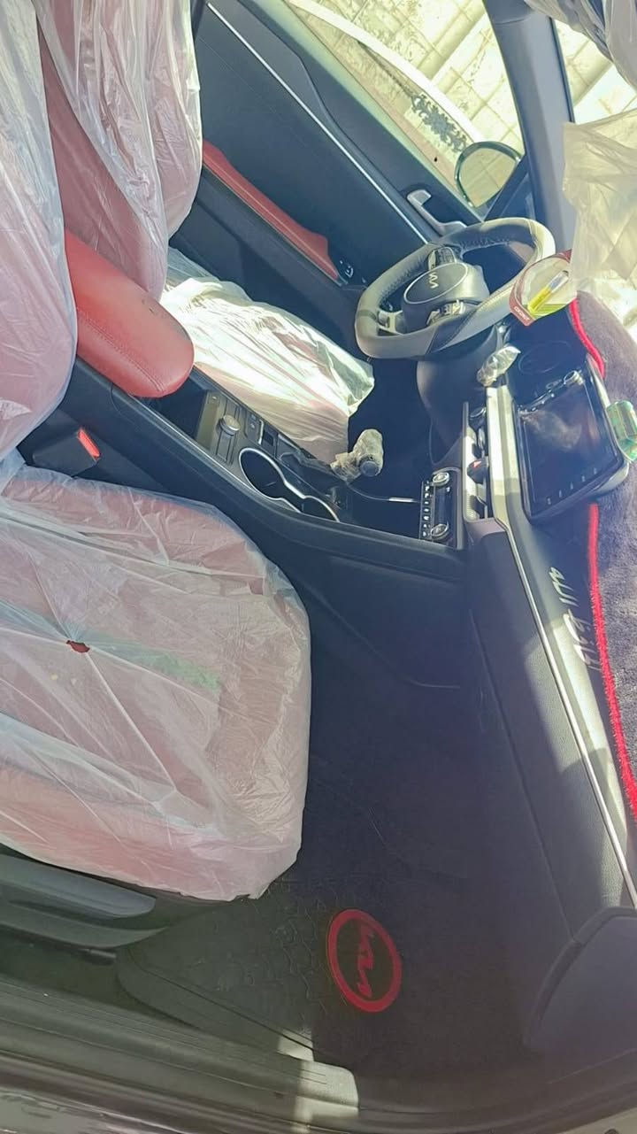 - وارد أمريكي (معوقين)، باقي 4 أشهر وتصبح حرة.
- فئة GT-Line سبورت تيربو.
- اللون: سمنتي.
- الحادث: بنيد أمامي وخلفية الورة.
- تايرات جديدة.
- بطارية جديدة.
- حدادية جديدة.
- تبريد ممتاز.
- فول مواصفات، كشنات رياضية.
- صيانة وإدامة كاملة.
- رقم السيارة: القادسية.
- لا توجد أي غرامات، والسيارة جاهزة للاستخدام.

السعر: 140 ورقة
بدون تفاوض نهائيًا.

للجادين فقط، الفحص والسونار على راحتك، والسيارة جاهزة وتاخذها وتتوكل على الله.

📍 العنوان: الديوانية
📞 للتواصل" خاص***********
