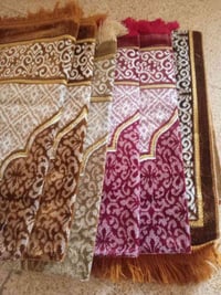 سجادات تركي ٥٠٠ غرام الوان متعدده خيط درجه اولى جمله مفراد تواصل ٠٧٧٤٩...
