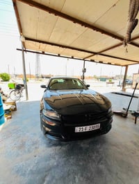 للبيع دووج جارجر 2016  كلين كفاله عامه ماشيه ١٥٠ اتصال 07801642978
