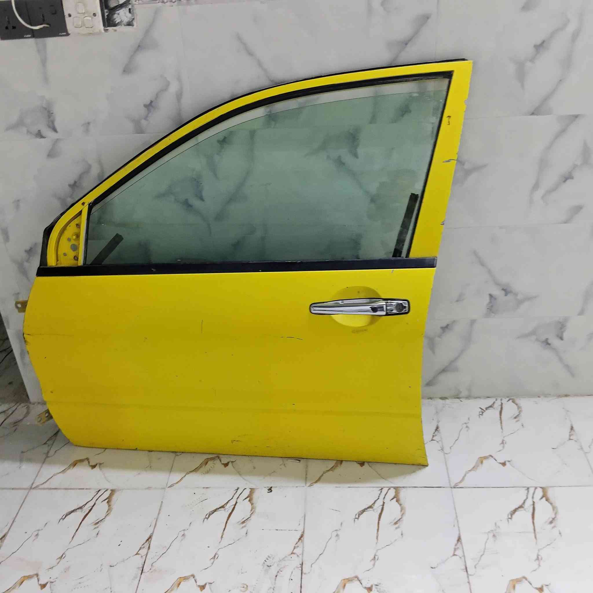 سلام عليكم
لبيع اغراض لانسر بيبان تقريبن كامله ابيع وحده وابيع كلهن 
قليج ومصطره مال جام 
مكاني كربلاء 
السعر بيبان 250 اذة فارغات واذا هنه وغراضهن 300
***********
