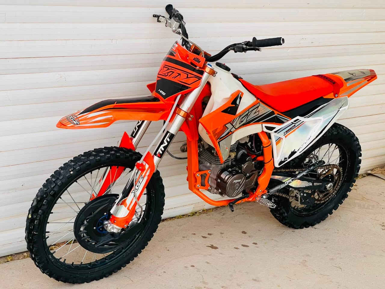 سلاو براياني ئةزيز
ئةم k26 بؤ فرؤشتن 

يان گؤرينةوة بة (rmz_kews_ktm_crx350)  

مؤديل ٢٠٢٤

مةكينة ٢٥٠ 

٤ وةلف

٥ گير 

بؤ عةيب مةپرسن

برغوو بة برغووي بةشةرت 

 نمونةي جواني و قوةت 

سعري ١٠ گةلا و نيوو ) 

رجائةن مةعامةلة قفل ناكةم موشتةريت وةرة سةيريكة و مةعامةلة دةكةين  

بةپيي توانا خاترت دةگرم

 شوينم نزيك كةلار

***********

***********
