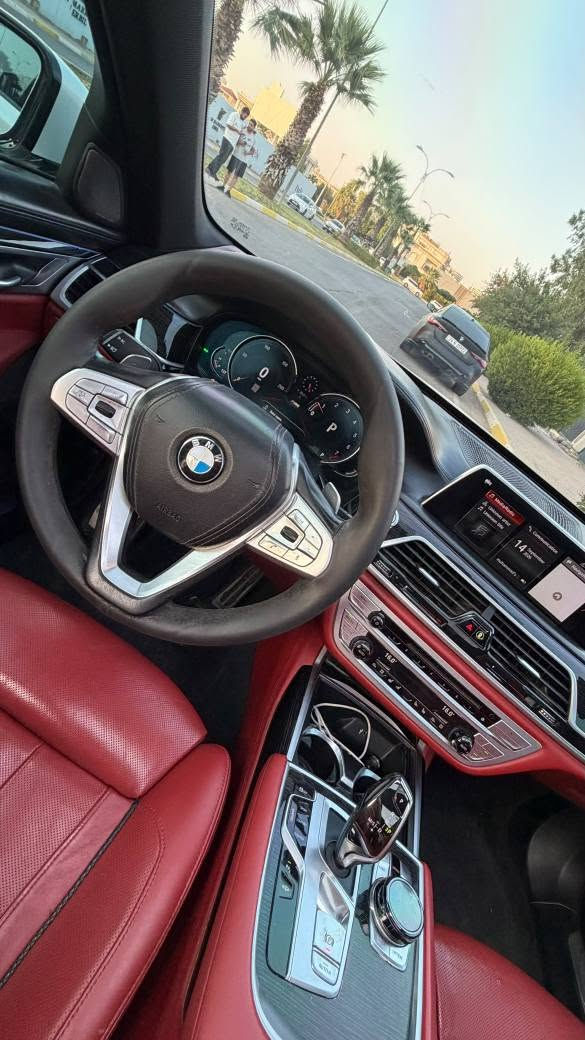 Bmw  740Li  2019 
فوول مواصغات  ناو سور 
هةيكةل كامل 760i 
١٥٠ هةزار رويشتية 
جامرةشي مروري هةية
گير و مةكينة و كارةبايات بةشةرت 
نيو چاملغي پشتي بوياغة 
بي داخلي بي ارباك 
٣ جي PDR ي هةية 
تةحويل بةشةرت  
سعر 250  وةرةقة و مةجال 
***********  كورك و واتساب أربيل, العراق
