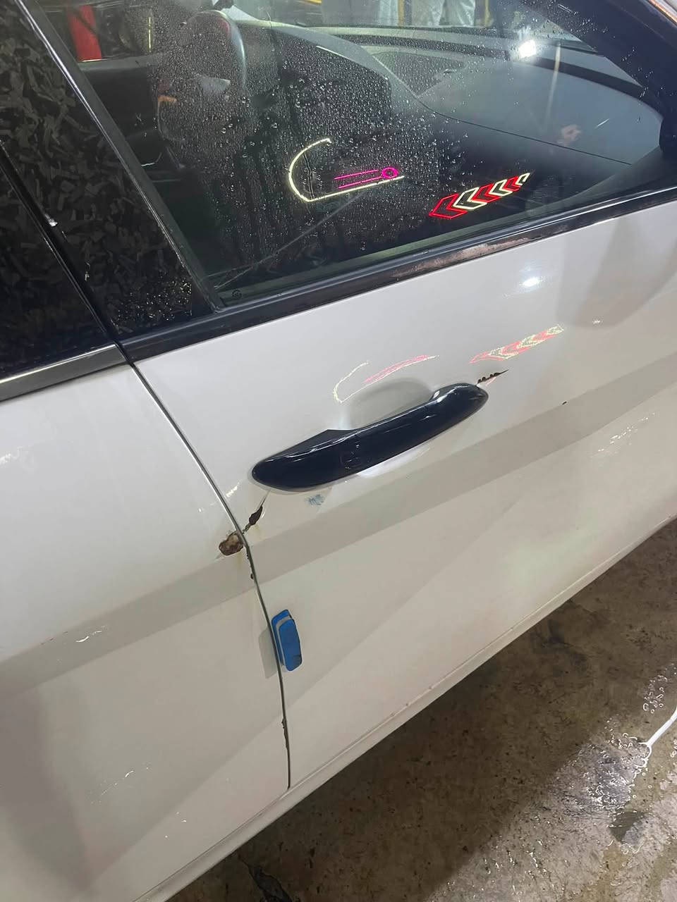 النترا ٢٠٢١ فول مواصفات
رقم بغداد الجديد 

فتحة 

بصمه ابواب وتشغيل وصندوق

اشاير بالمري

صندوق ذكي 

كشنات جلد

تدفئة ستيرن وكشنات

تشغيل عن بعد

رادار امامي وجانبي وخلفي

سايد بريك بصمه

السقف روز رايس (عمل)

كير AT محور

للأستفسار   ***********

حادثها موجود بالصور وبيها ملاحظات بسيطه هم موجودة بالصور رايدها ب 135$

للمعلومات هاي الشخوط نفس صفحة الحادث مالتها

—
