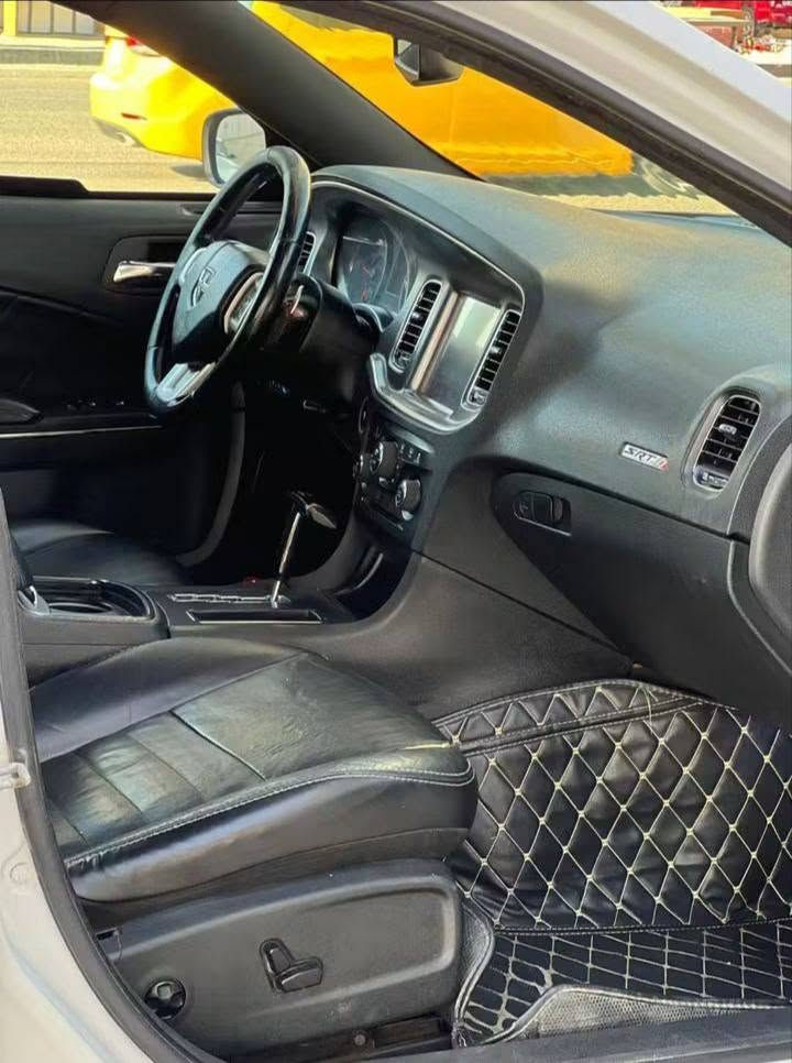 2014 Rt 5700
بسم الله    
جارجر 2014 Rt 5700    س146$
فتحه بصمه شاشه كامره كلاصات تبريد 
كشنات Srt جلد كهرباء كت Srt كامل 
مكينه كير  حداديه تبريد كهربائيات كله جديد وجاهز بدون نقص مداور مباشر باسمي 
الحادث جاملغ وبنيد جاملغ مبدل نفس اللون بنيد محدث 
يعني كله بدون صبغ فقط الدعاميات 
مكاني بابل مركز المدينه ***********
