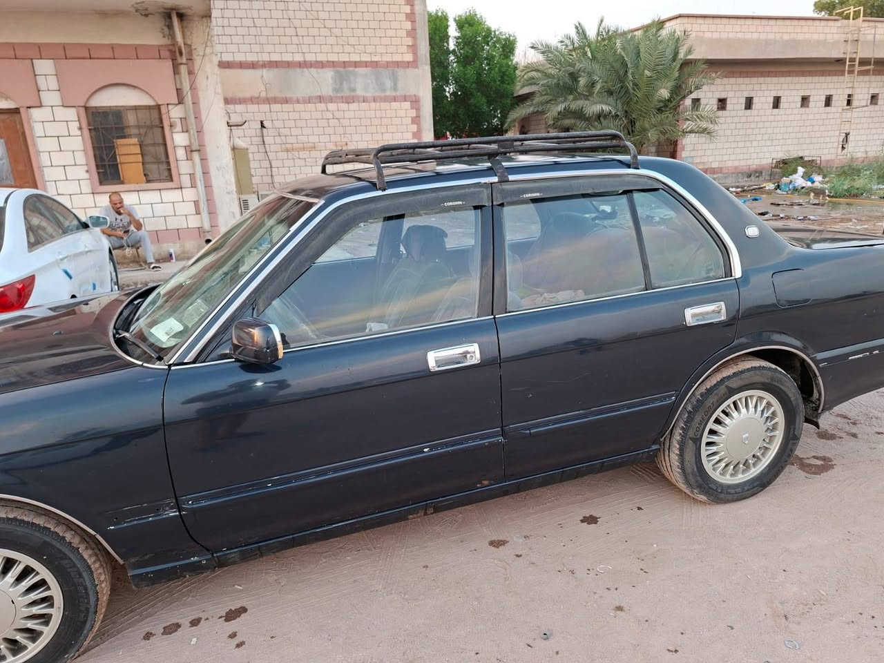 سيار تيوته كرون ارنب موديل ٩٥ مكفول من الكصه والنقل الجثه بسمي مصبوغ عام بدون حادث للجماليه السعر ٥٥
