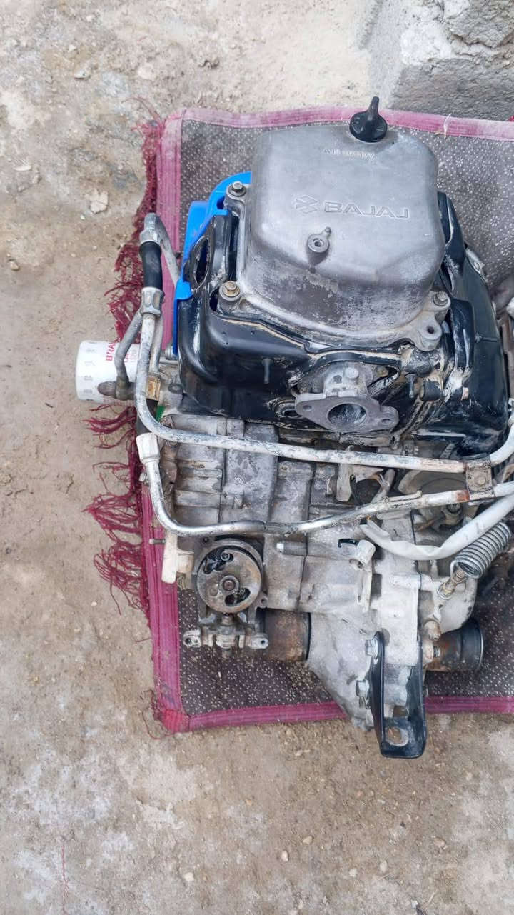 مساء الخير للجميع مكينه للبيع موديل 20 مجفته شريكه نقصها بس كير  اني مكلف بل نشر عنوان بابل لحمزه لغربي وهذا رقم راعيها ***********
