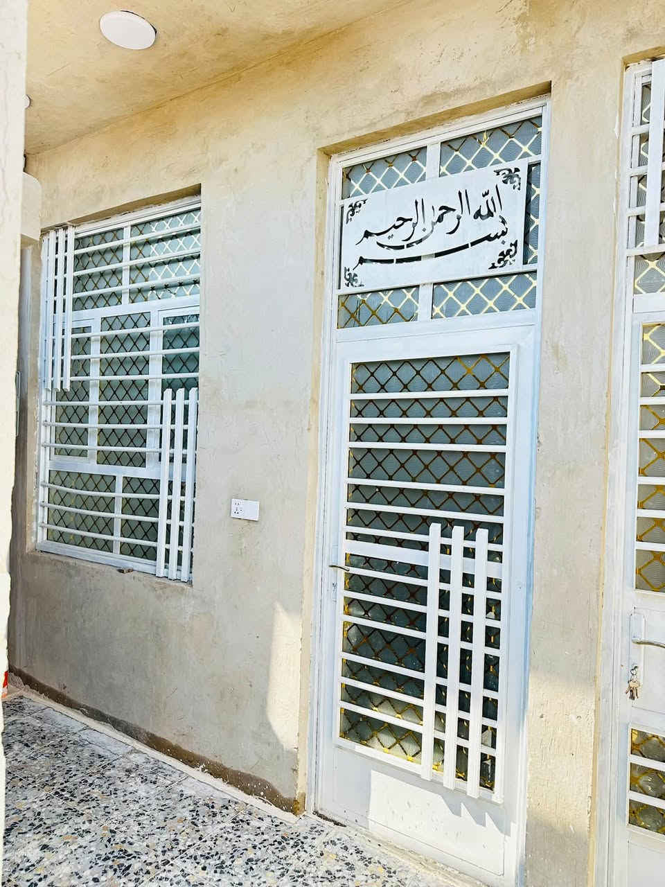 بيت جديد • ٧٥م • مياه كهرباء مجاري