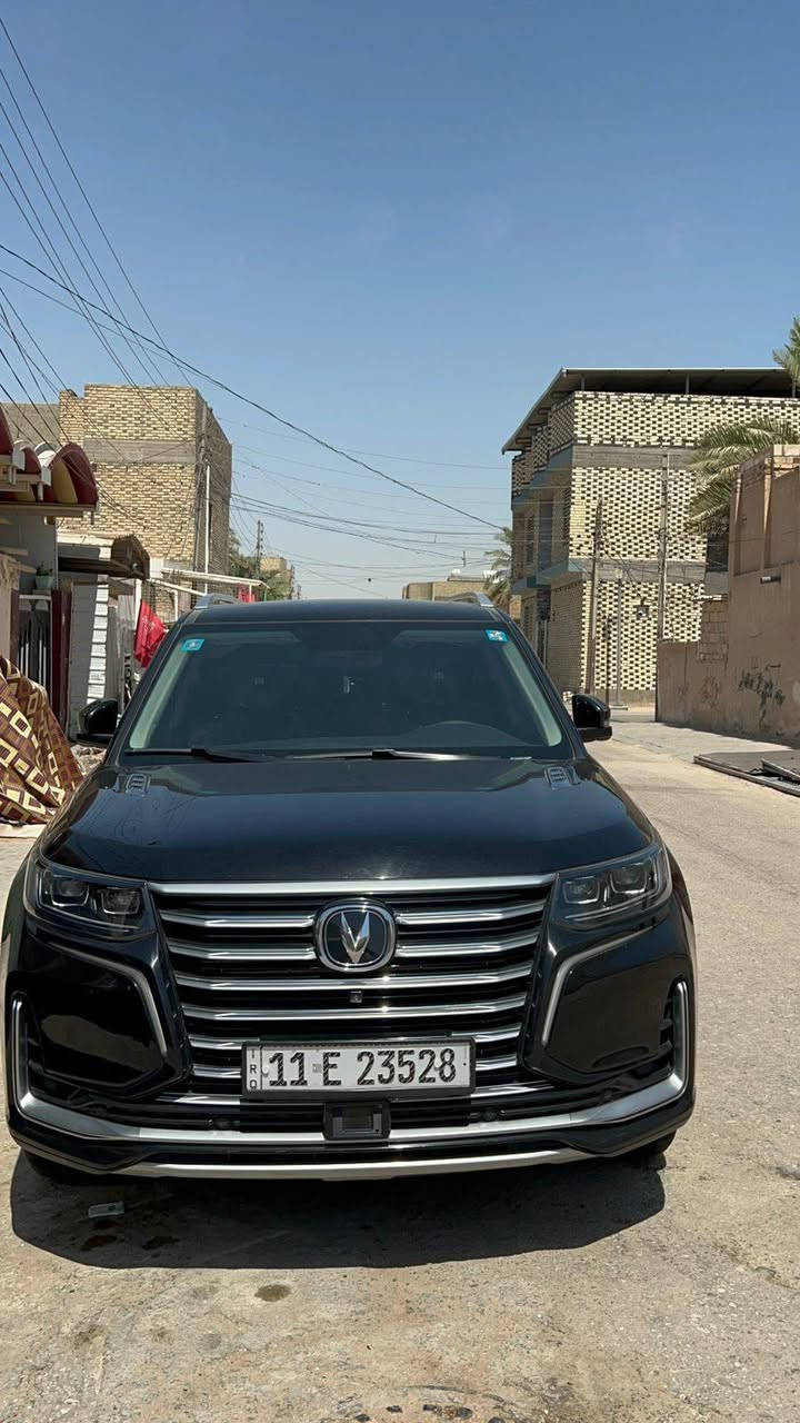 السلام عليكم سيارة شانجان cs95موديل 22رقم بغداد انكليزي
سيارة رياضية متعددة الاستخدامات
عائلية كبيرة الحجم 7راكب 3صفوف
ماشية 60 الف
نضام دفع رباعي 4WD
ودفع امامي
تبريد مركزي
محرك 2000تيربو
سعة الخزان 74لتر
فئة رويال اعلى فئة بالشانجان من ناحية المواصفات
بانوراما كامل اضائة امامي خلفي بتقنية LED
امكانية طي المقاعد الصف والثالث لزيادة مساحة التخزين مقاعد جلدية كاملة شاشة لمس ونضام صوتي فاخر خاصية المساج في المقاعد الامامية ونضام تكيف هواء اوتوماتيك مع فتحات تهوية للمقاعد الخلفية ونضام كاميرات محيطية 360 درجة مع خاصية التسجيل الرباعي
نضام تثبيت السرعه AcC
لاستشعار الحركة والمركبات الامامية
نضام التحذير من الاصطدام الامامي والفرامل الطارئة الذكية وسائد هوائية متكاملة امامية وجانبية وستائرية نضام الثبات الالكتروني للمساعدة في النزول  والصعود على المنحدرات ومقاعد جلدية تحكم كهربائي وخزن ذاكرة ٣ وضعيات
شاحن لاسلكي ونضام تشغيل عن بعد ونضام خرائط وتوصيل الهاتف الذكي نضام التحذير من مغادرة المسار ونضام مراقبة الاطارات وجنطة كهربائي مع خاصية الفتح بالقدم المكان نجف رقم الهاتف ***********
السعر 190$ورقة
