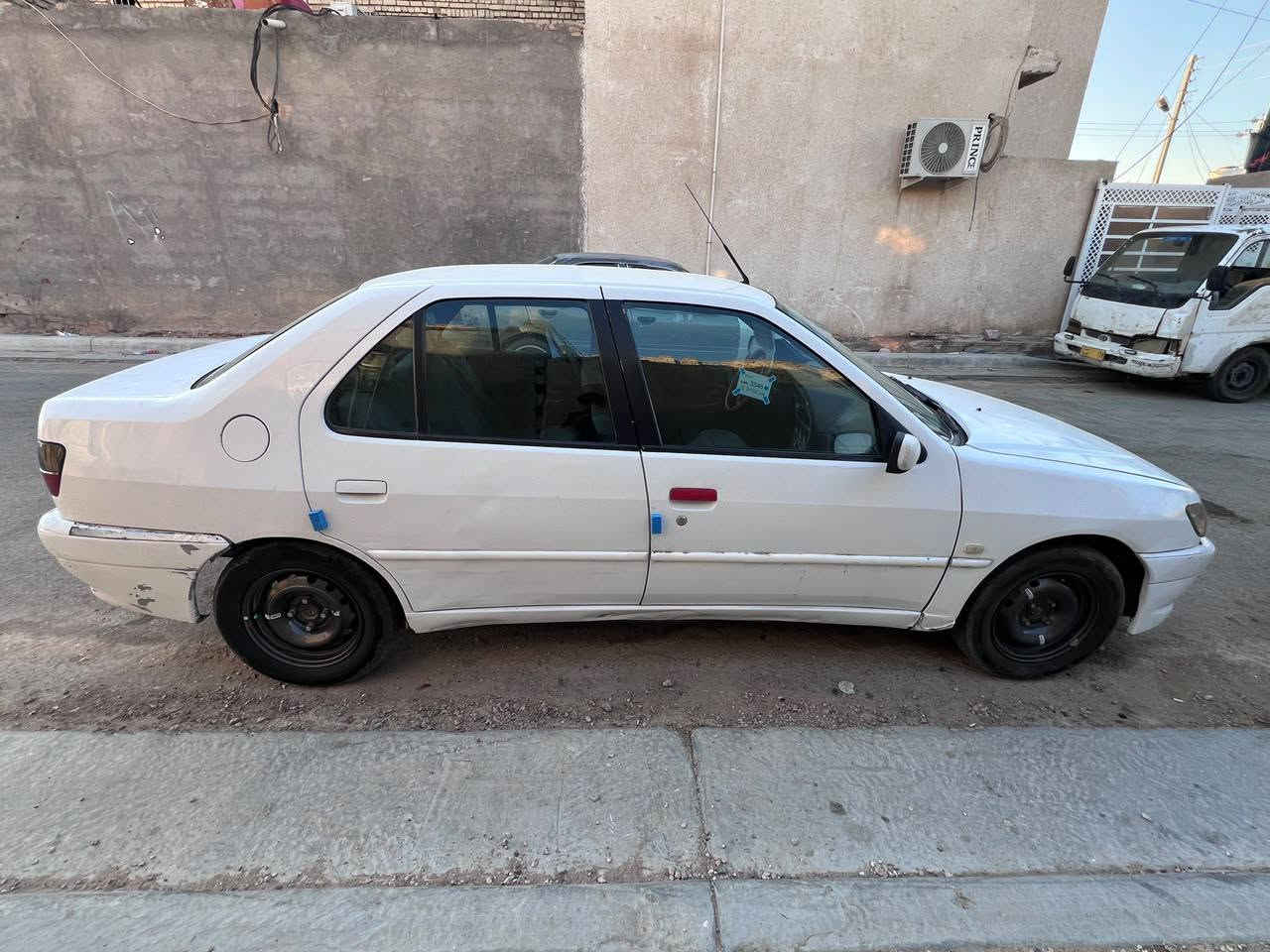 بيجو 306
مكينه وكير وتبريد وتخم تاير كله نضيف
رقم بغداد نگليزي مميز
سيارة بيها قطعتين صبغ
السيارة بسامينه تحويل مباشر 
السيارة نقص حدادية 
السعر31وبيه مجال بسيط

الاتصال ***********
