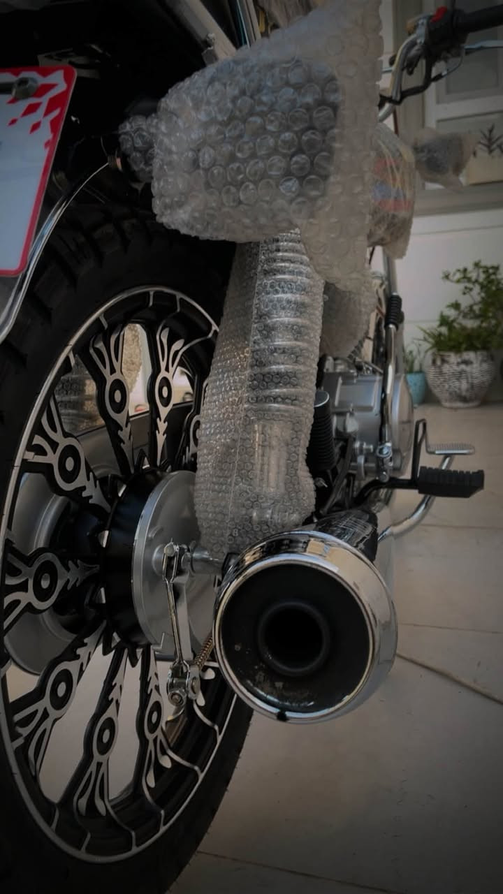🏍️دراجە سونلینك مودیل 2026
⚙️ المحرك: وكالة / أصلي من الشركة
✨ الحالة: نظيفة جداً وكأنها جديدة
📅 الاستخدام: أسبوعين فقط
✅ الدراجة مخرجة من الشركة حديثاً
مكان  كركوك 
💰 السعر: للاستفسار على الخاص أو الاتصال 📞***********

فرصة حلوة للي يريد دراجة نظيفة وبدون تعب
