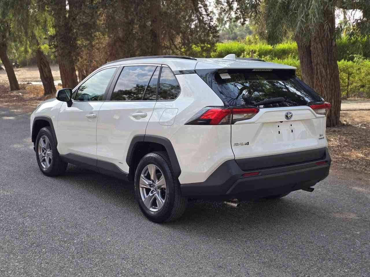 راف4 وارد امريكي موديل 2024 XLE  AWD  هايبرد
ماشي 5 الف فقط
بونيد صبغ 
بدون دواخل 
ارباك مسستم 
يترقم اربيل 
مكانها كركوك ـ معرض ديار بكر & سيد محمد
سعر 225
*********** ـ واتساب
