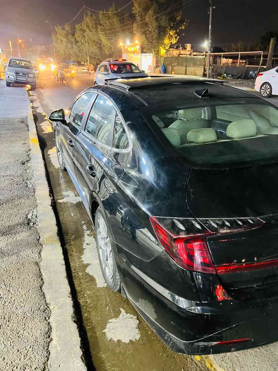 السلام عليكم سوناتا موديل 23 فول لمتد وارد امريكي ضرره جاملغ وربع البنيد بدون دواخل
مكينه 2500تنفس طبيعي 

شاشه كبيره 

بنراما 

سياره فول 

مكاني بغداد البنوك 

سعر 155وبيه مجال 

ماشيه 103 كيلو 

رقمي 

***********
