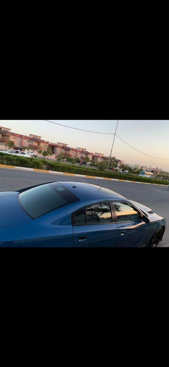 السلام عليكم
جارجر موديل ٢٠٢١ SXT plus 

السيارة بيها قطعتين صبغ جاملغ وبنيد وبيها جاملغ وبابين كلير بامريكا يعني ٥ قطع وايربكاك دشبول طاك وراجع سستم بدون دواخل بدون شواصي
السياره مال جناي ومسوي ادامه كامله من بلكات ونوزلات وغرف احتراق فيتبم وفلاتر 
سنويه ل ٢٠٢٨ 
مواصفات SXT plus معروفه فتحه سقف كشن سايق سكن كهرباء +تدفئة تبريد + ستيرن هيتر
مقاعد خلفية هيتر 
كشن سايق خزن ميموري ٣ وضعيات
داخل جلد 
شاشه كار بلي + كامرة
بنيد + دعامية محدثات

مكان السياره بغداد / حي الجهاد 

السعر ١٩٥

للتواصل ***********
