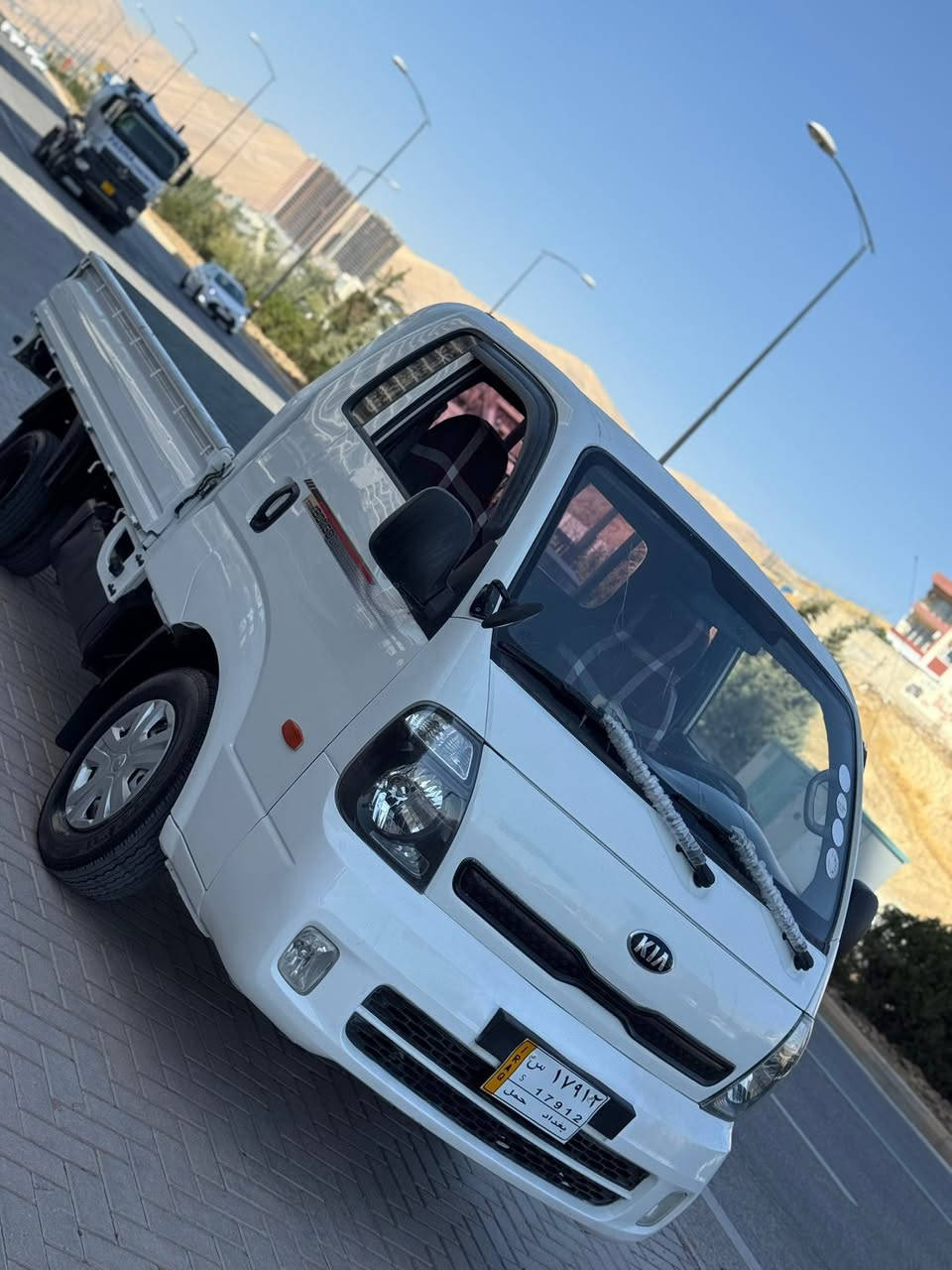 بەناوی خودای گەورە 
کیا بیلاد مۆدێلی ٢٠١١هەموو گیانی بەشەرتی فەحس  گێر مەکینە ئەکسل 
بەشەرتی یەک بڕاوە 
مەکینە ٣ هەزاری سۆپەر مەرغوبی بازاڕ 
***********
