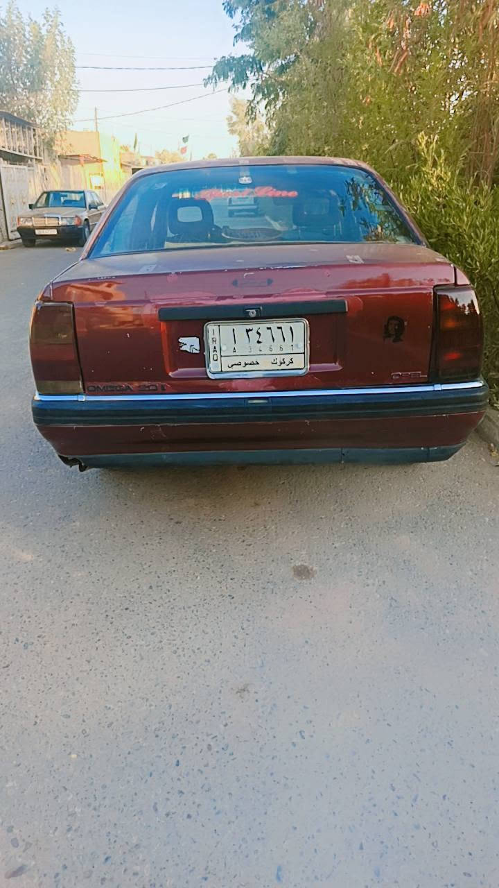 سلام عليكم اوبل اوميكه 1993محرك وكير شرط واكسل هزه جديد سنويه بسمي لل 31بقه
دفتر بانزين بيه 
لوحات جدد بعدنه مشاده 

سياره اترايك وين متريد 

تايرات جديدات خياس مابيه

تحويل ثاني يوم 

سعره 30وبي مجال قليل والسياره خير من الله 

شراي خابر ***********
