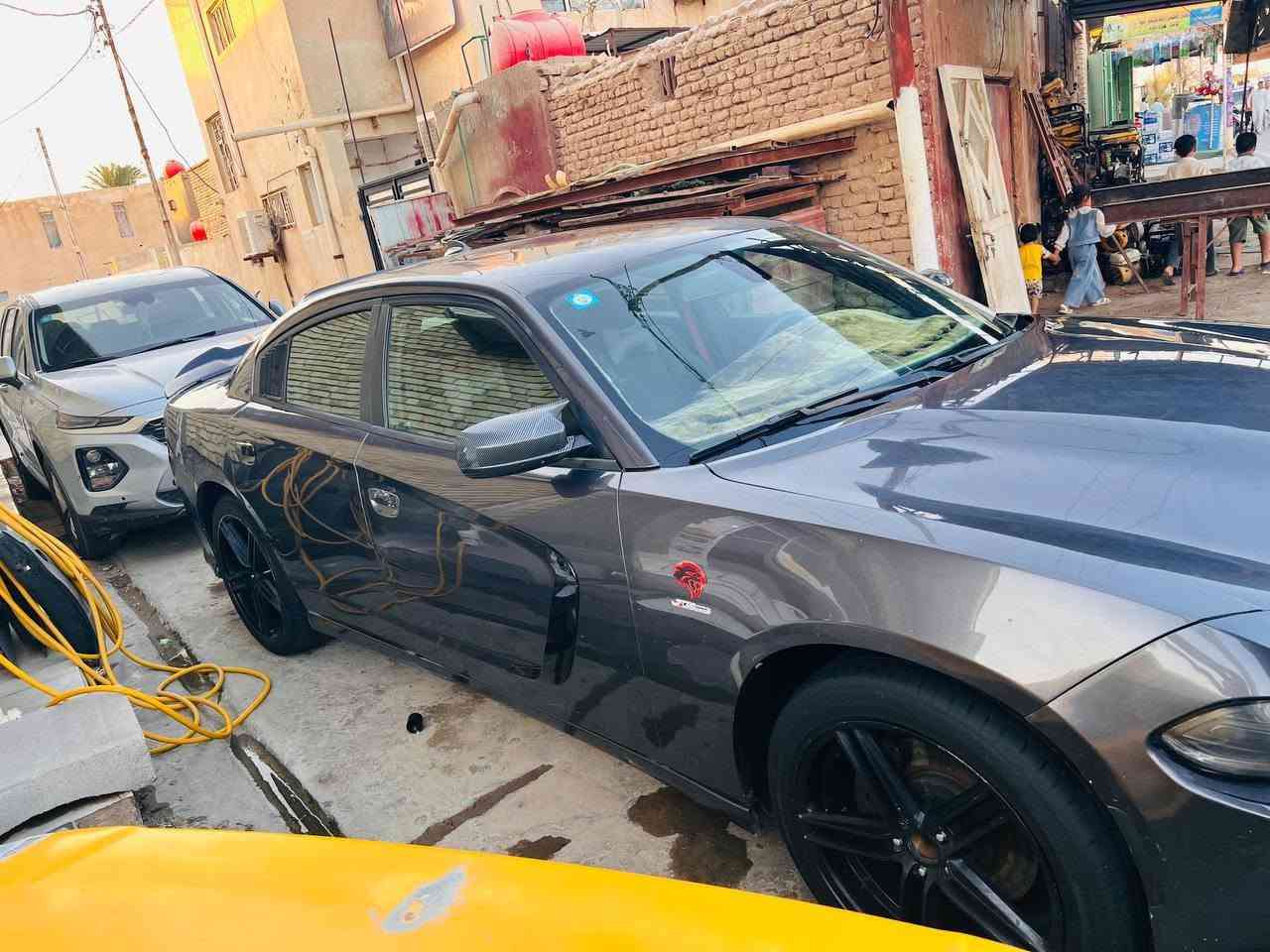 السلام عليكم
السعر بلاش ب١٤٧  وبيه مجال بيع سريع 
جارجر R/T 
موديل 17 اصل

رقم بغداد دولي تحويل مباشر
هزه جديده قبل سبوع 

تبديل بابين     

سياره فول مواصفات 

كشنات تدفئه

فتحة سقف

نضام سبورت 

مكينة 5.7

شاشه كبيره 

صوت كزوزات

باقي مواصفات معروفه

سياره جاهزه حداديه وتبريد وكير ومحرك وتخم تاير كله علشرط

دواخل كارتون

سياره حلوه ومال جناي

ناصريه/ قلعة سكر 

***********

*********** 

‭
