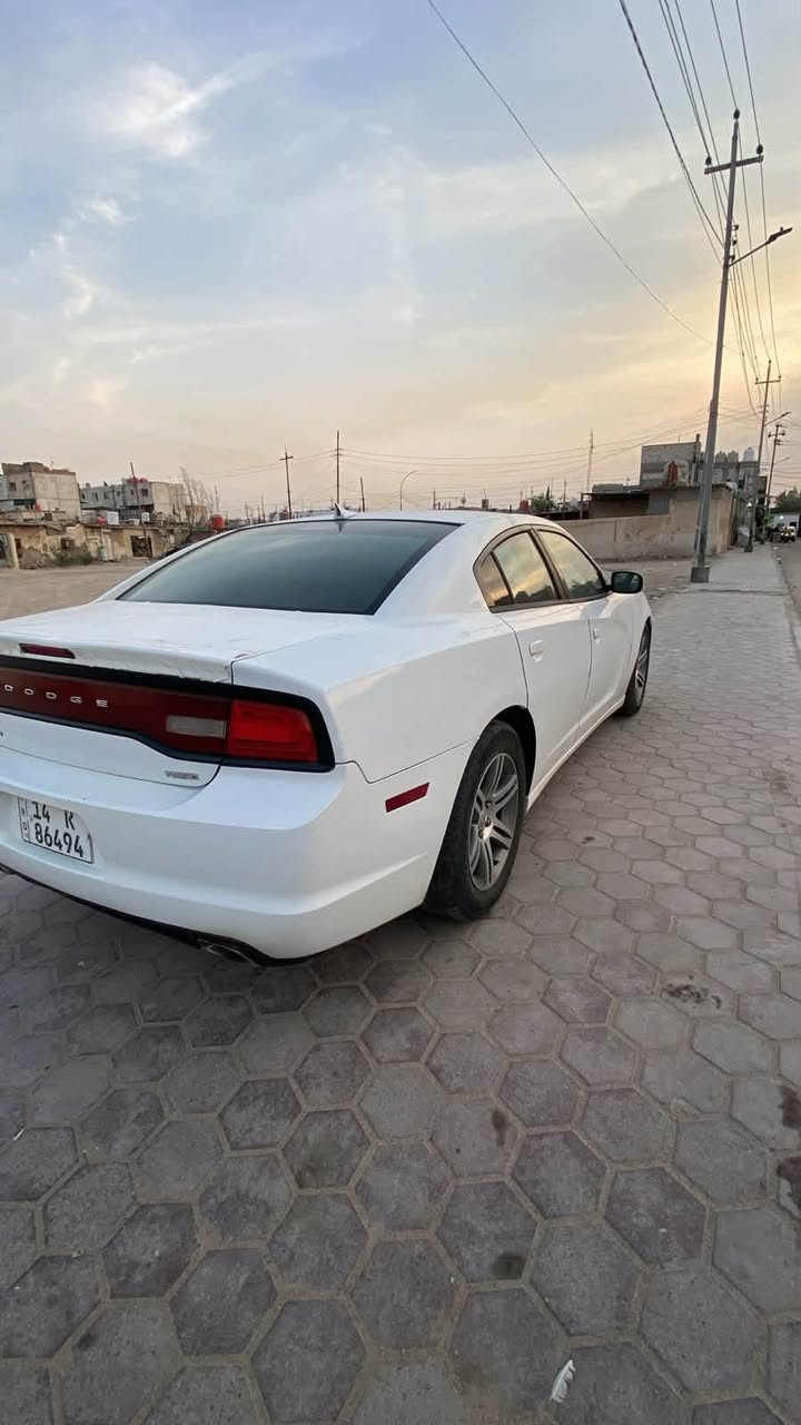 سلام عليكم جارجر موديل 2012
جاهزة من كلشي   السعر130$

رقمها بصره انكليزي بسمي تحويل ثاني يوم 

***********
