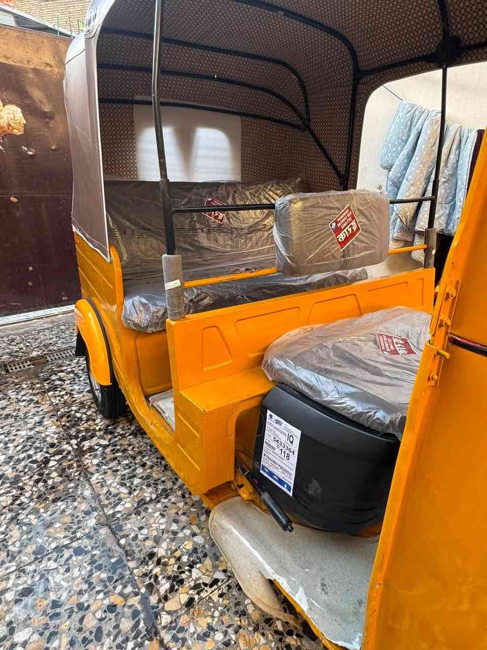 سلام عليكم تكتك البيع موديل ٢٠٢٠ شهر ١٢ مكفوله كفاله عامه من شخط أوراق وكيله شاكر ابو المجر سعر ٥٣٠٠ وبيهه مجال حك جيه شر ينتصل على رقم ***********
