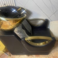 مغسلة شعر ملكيه نضيفه جداً مع مغسله قدم مستعجل ع بيعتهم عنوان بغداد مد...