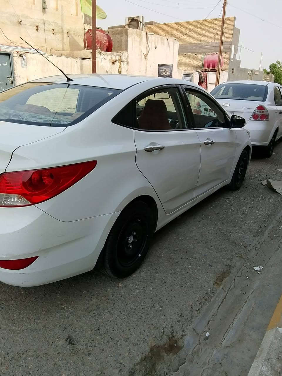 اكسنت موديل 14 خليجي محرك 1600 جاهزة السياره سنويه وهزة ورقم جدد لغايه 2031 تحويل مباشر بيها صبغ ثلاث قطع بدون دواخل السعر 78 وبيها مجال مكانها سماوة قضاء الخضر ***********
