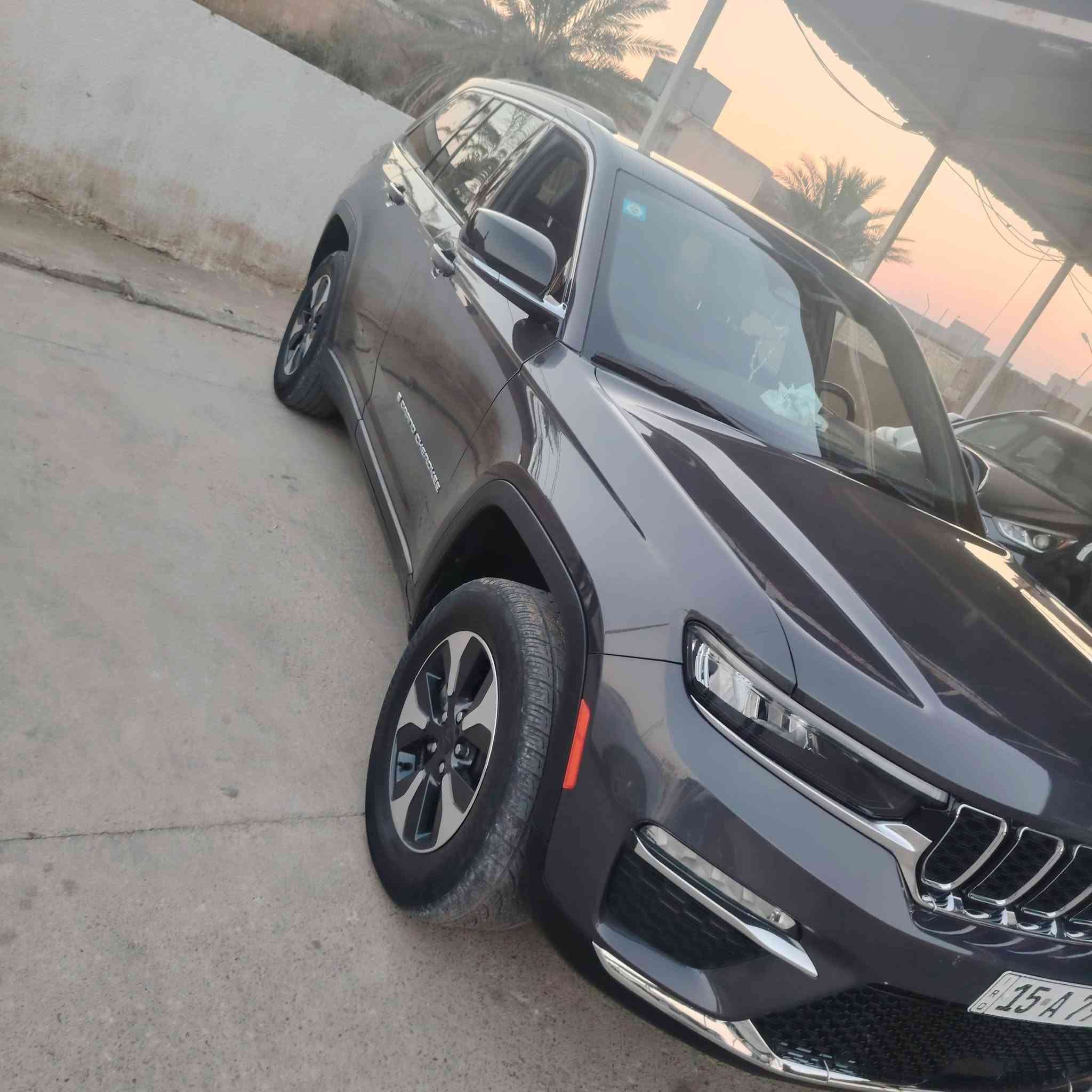 جيب ٢٠٢٤ بلكن هايبرد سياره فول مواصفات 
بنوراما 
فول تحكم إستيرين 
شفتات سرعة 
رادار امامي و خلفي و جانبي 
مثبت سرعة 
سياقة ذاتيه 
كشنات ٤ تدفئة 
ستيرن تدفئة
٥ وضعيات سياقة سبورت و اوتو ومنحدرات و ثلوج و جبلي 
فور ويل 
نزول منحدرات 
 
جلد اسود 
جنطه كهرباء 
لد امامي و خلفي 
خزن كرسي ٣ وضعيات 
مخارج شحن متعدد و سريع 
تبريد  قطعتين  امامي و خلفي 
 
٣ أنظمة للسياره كهرباء فقط او محرك او هايبرد   إمكانيه عاليه في سياقه 
بعد اكو هواي مواصفات 
سياره جديدة و جاهزة و مكفوله من كل نقص 
ضرر فقط نصف دعاميه
السعر 295$
بيها مجال
للاستفسار و للمزيد من المعلومات يرجى مراجعة المعرض *********** معرض حفظي
