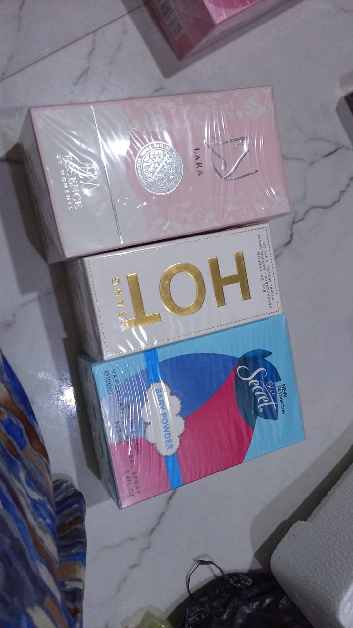 عرض عطور الحجم كبير والعطر مالتهن كلهن طيبات مايعجبج يرجع بيد مندوب عرض 3 قطع ب10 وتوصيل الف دينار فقط للحجز والتواصل وتساب *********** أو مراسلة صفحه

نص مكتوب في الصور:
- عطر سكرت
- حาลتي اليوم، 8:09 م @toulay.7 88 مشاهدة ترويج
- سكرت الوردي تاخذين 3 عطور ب10 وجايج دوام يضلن سنه عندج كله
