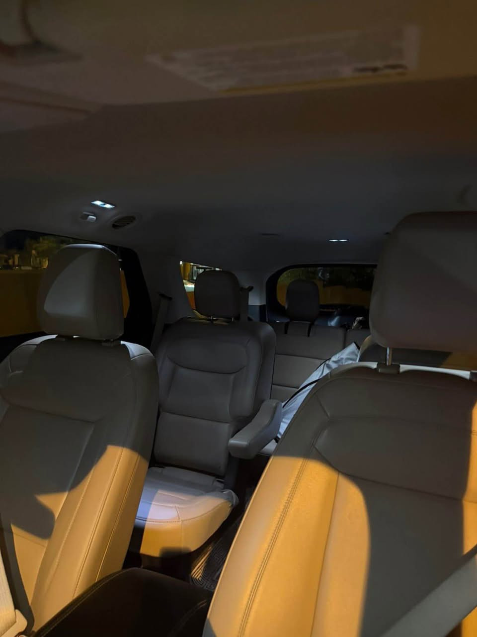 Ford explorer 2024 XLT
فول مواسەفات تەنها سلاید نیە
بێ بۆیاخ و بێ ئێرباگ رەسمی سۆنەر و رەقەم شانسیم داناوە
 ١٤ هەزار مایل رۆشتوە

نرخی ٢٥٦$ و مەجالێکی کەم 💰
*********** السليمانية, العراق
