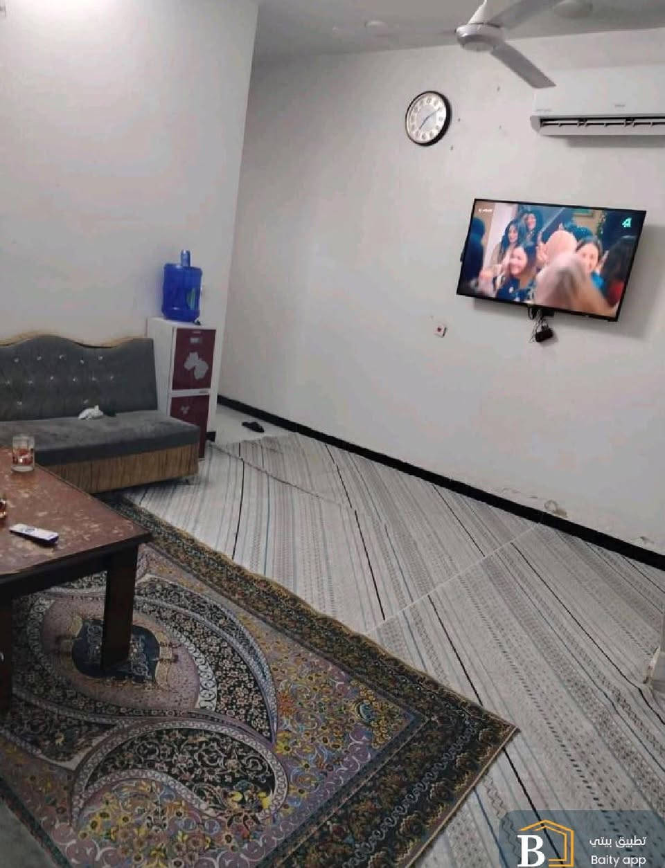 مساحة ١٠٠م • واجهة ٥م • شارع ابو سيف