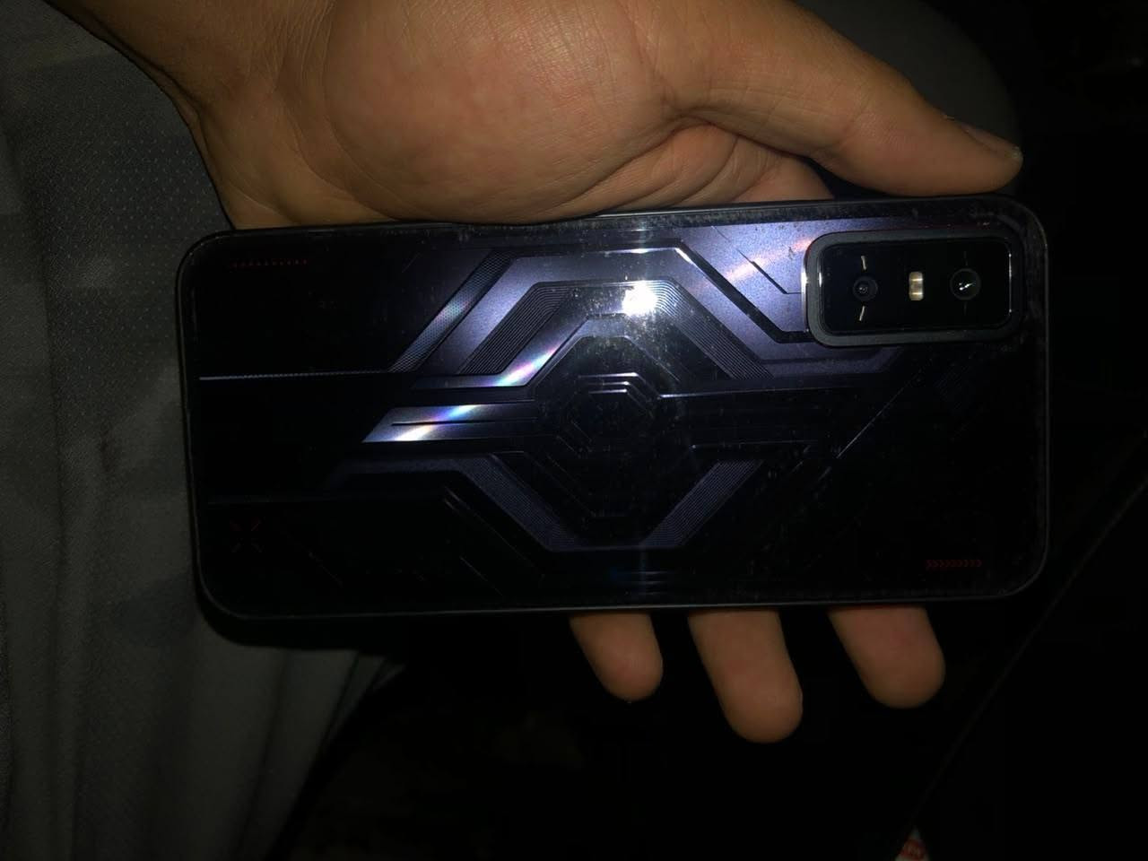 السلام عليكم جهاز انفنكس GT30PRO 
ذاكره 512 
بطاريه 5500 
جهاز بلادي جديد 
السعر 380 بيه مجال 
مكاني فلوجه رقم ***********
