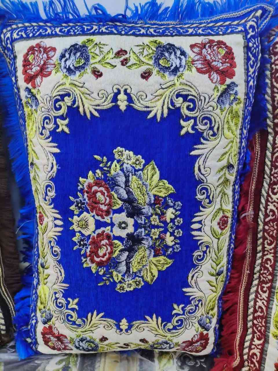 عندنا وجود مال مخاد سوري درزن ب 18 توصيل داخل مدينه الصدر منطقه الدسيم هذا رقم الهاتف *********** فد على الواتساب
