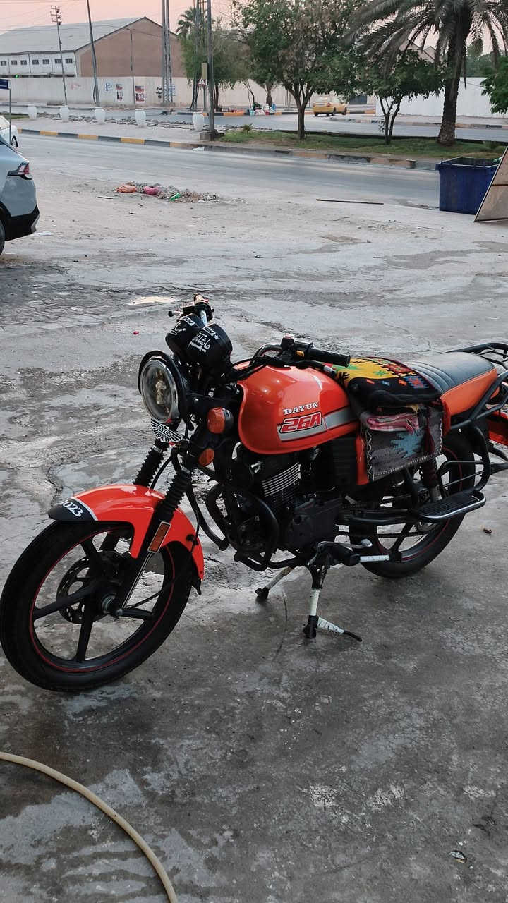 مر خصت ابو الكروب
دراجه دايون نفخ 21
محرك 200cc
اوراق اصولي الدرجه ما مفتوح بيه شي نضافه فولل شوف عينك 
سعره. مليون600 وبيه مجال 
رقم:***********
مكاني كربلا قرب مستوصف حي الحر
