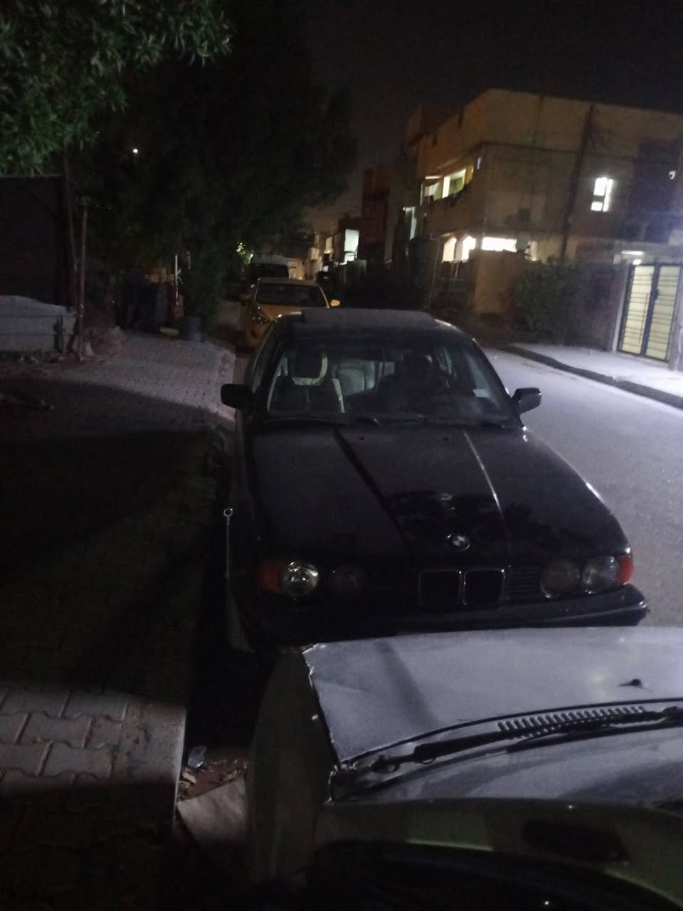 بي ام للبيع  مكفوله محرك وكير مكفولات كيا براد  نضيفة بيهة بس بنيد مبدل وطخة بصفحة  فقط كير ومحرك مكفولات *********** مكاني محموديه

