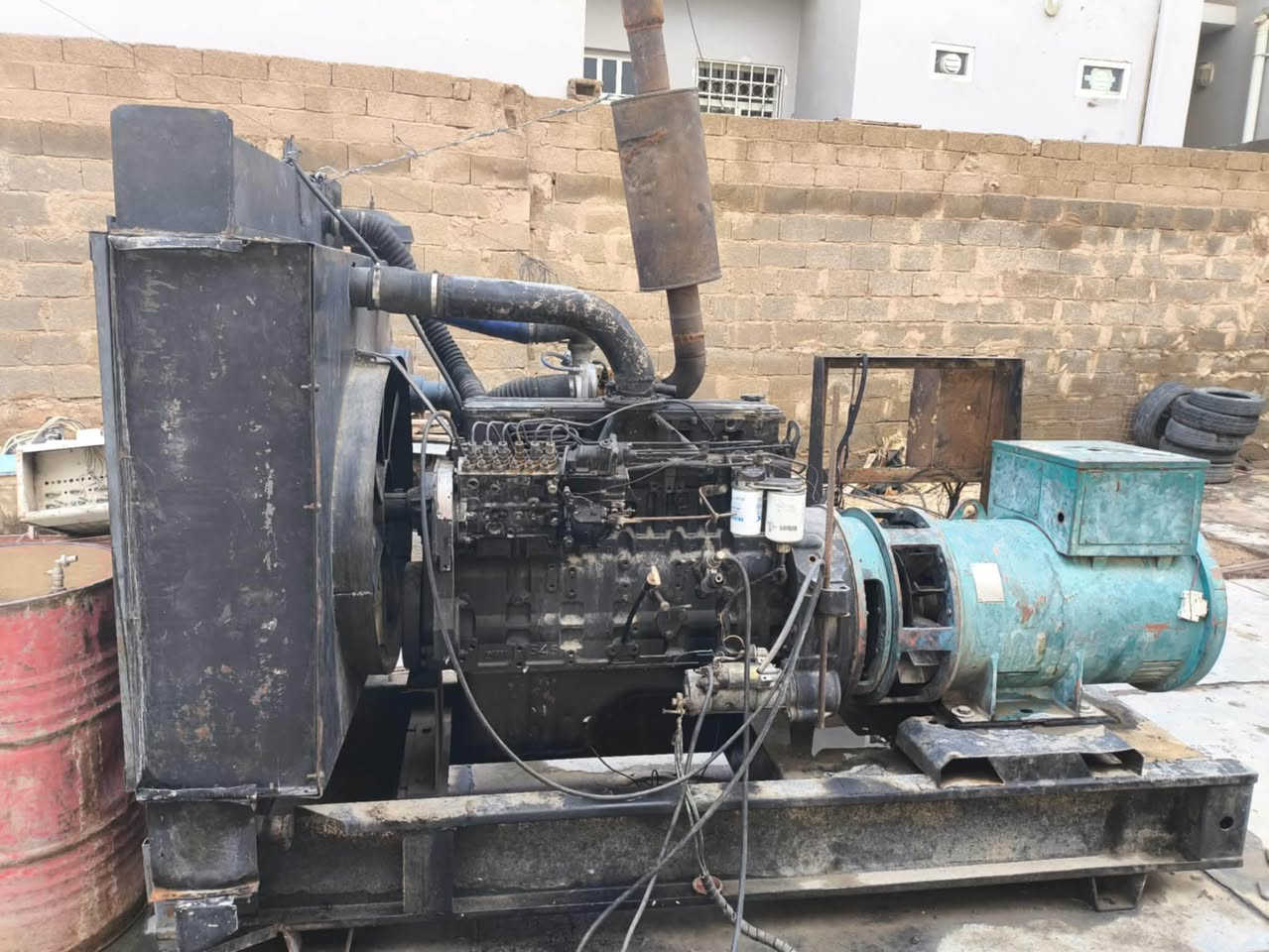مولدات عدد2 للبيع
النوع سكانيا 44_ 42
الاول 42/300-kv
الثاني 44/400-kv
ابيع فحص على الحمل
للاستفسار ***********

