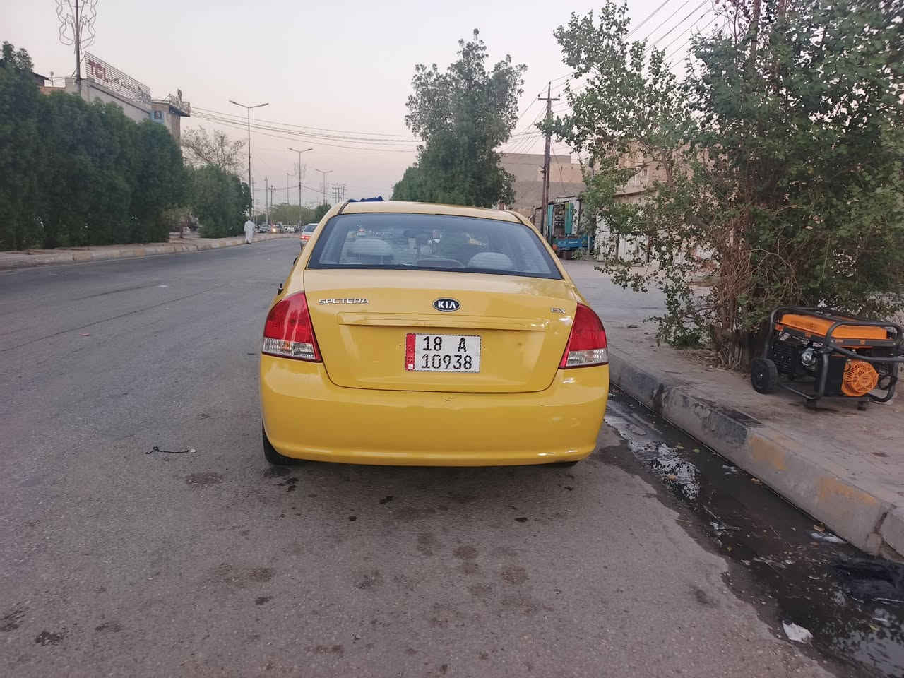 سبكتر لبيع موديل 2009 مكفولة سياره تبريد ثلج مكينه فول سياره نضيفه كلش ابسمي شخصياٱ حادثة جاملغ ومعمر نفسه ليبل واحد سياره مكان كربلاء كير جديد قبل يومين شاده سياره خير من الله السعر 62 ما متواجد على فيس ***********
