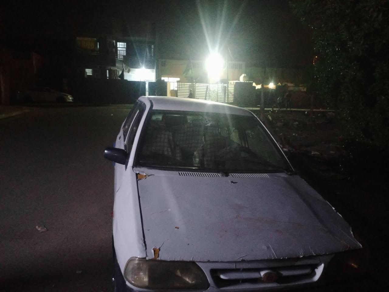 بي ام للبيع  مكفوله محرك وكير مكفولات كيا براد  نضيفة بيهة بس بنيد مبدل وطخة بصفحة  فقط كير ومحرك مكفولات *********** مكاني محموديه
