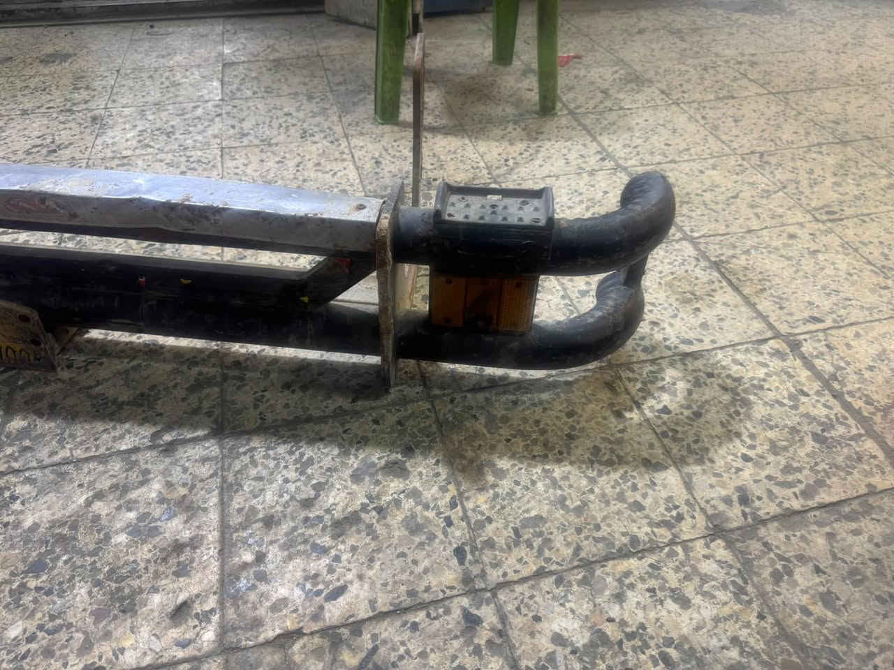 درع خلفي • نيسان • يحتاج صبغ