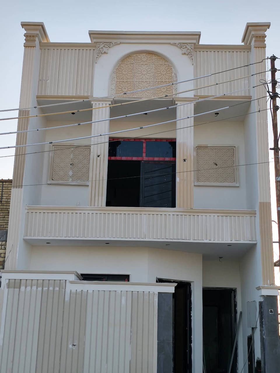 بفضل الله تم انجاز واجهه في قضاء المحمودية اشتغل 
واجهات لبخ خارج تصفير مساطر تشميع باسعار  مناسبة
***********
