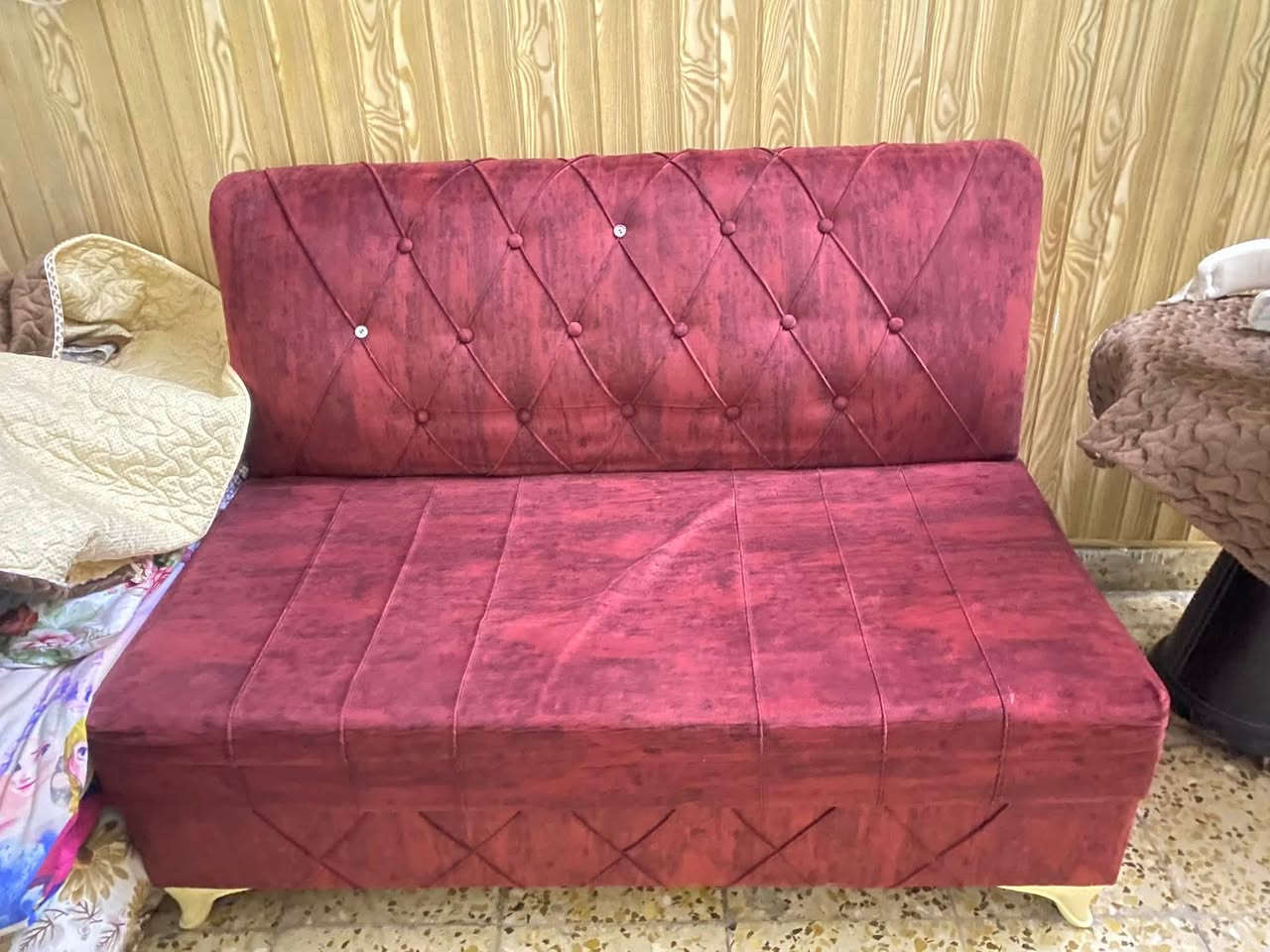 السلام عليكم اخوتي طخم تركي للبيع شغل درجة اولى ورقم واحد شرط لون ماروني الطخم نضيف كلشي
قياسة / 7 امتار ونص / خمس قطع /
السعر 245 وبي مجال للشراية وتدللون التواصل على الخاص او او عل الرقم /***********
