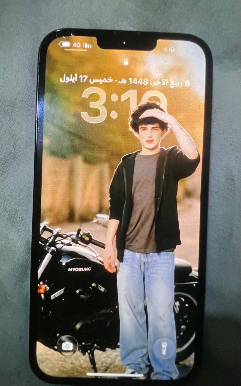 13 برو ماكس بطاريه 76 ذاكره 512 فقط هاي الضربه بي فوك بجهاز ومأثره ع المس طبيعي مابي شي وسماعات الجوا متشتغل ممبدل بي اي شي مكانه شاميه ب٥٥٠ بي مجال واتساب ***********
