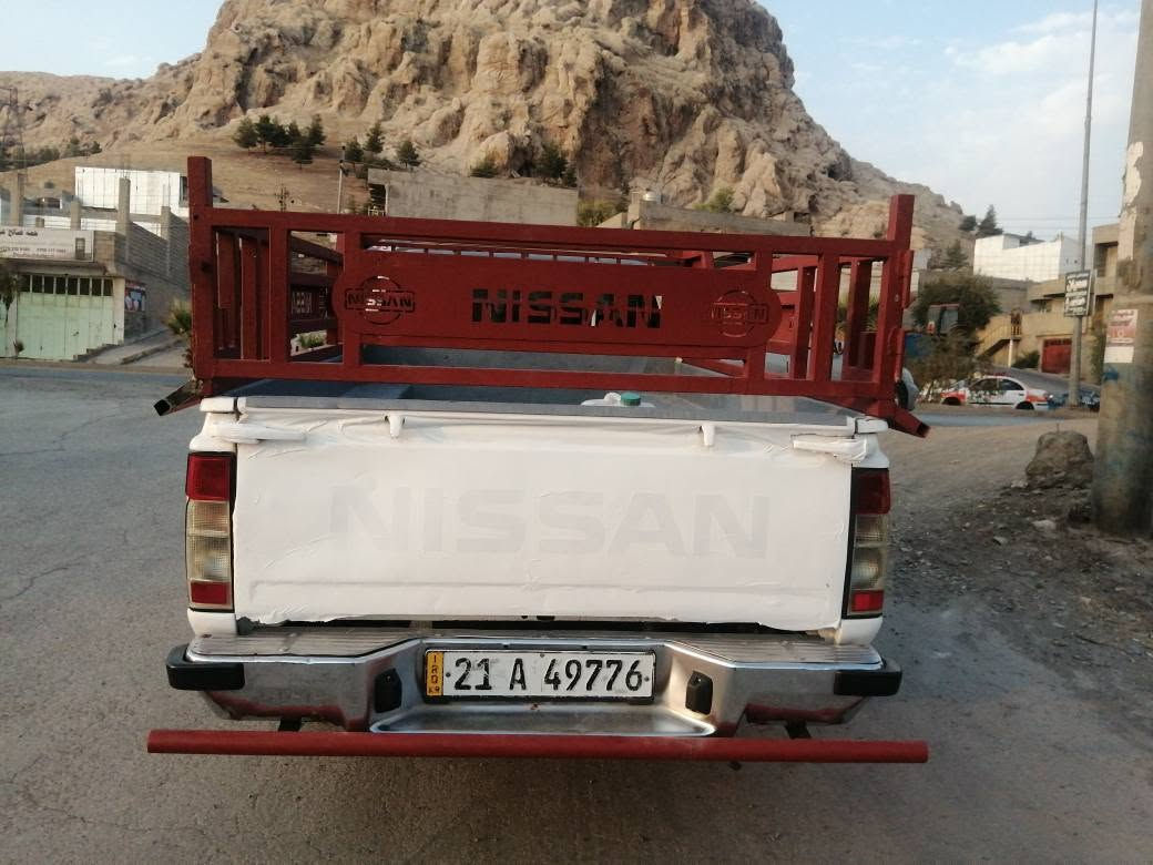 نیسان تاك ٢٠١٠ ڕەقم سلیمانی
 سەنەوی تازە تا ٢٠٢٩ 
دوو پارچە بۆیاخە
تایەی تازەیە
زۆر توندو تۆڵە
نرخ
 ١٠٠ گەڵا
***********
*********** السليمانية, العراق
