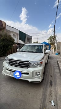 لاندكروزر بريم • ٢٠١٤ • بدون صبغ