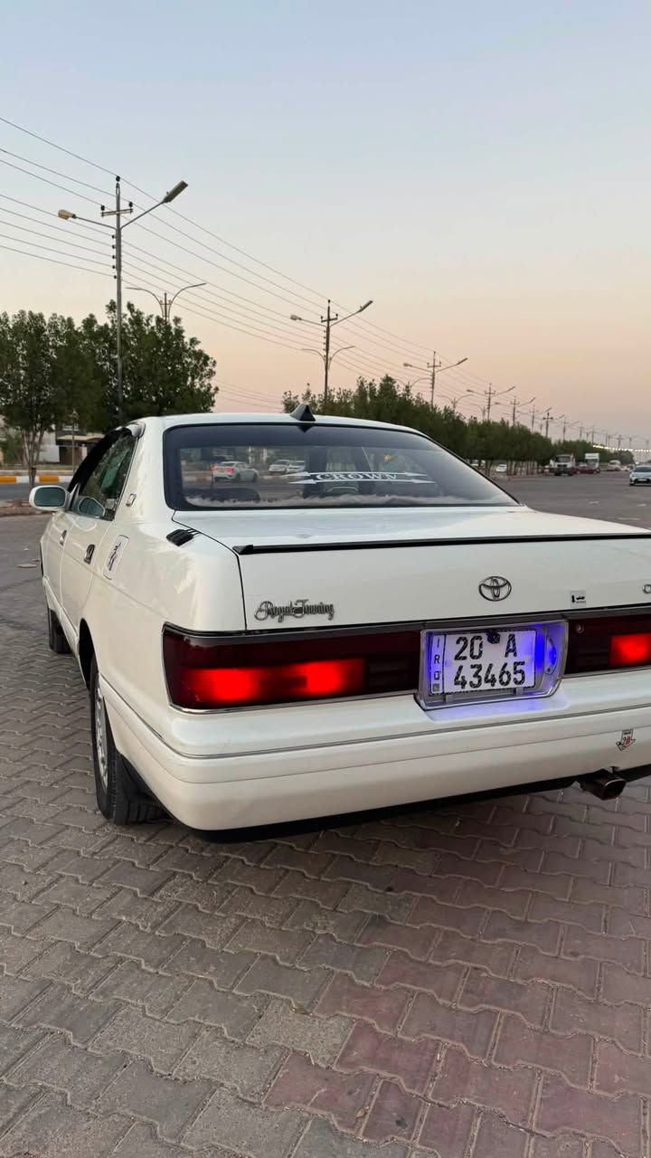 سلام عليكم 🙋🏻‍♂️
سيارة كراون بطه 🚙
موديل 1995 منفصل 🗓️
رقم ديالى انكليزي 🔢
محرك 2.5🛥️
تبريد 🥶
لايت زنون 💡
سنترلوك🔐
شاشه 🖥️
كامرة 🎬 

سيارة جاهز مجهز 
سيارة بدون ضربه مرشوش عام بسبب الجراد 
بيع او مراوس حسب قناعه  
ديالى خانقين
سعر 63 وبي مجال بسيط
***********
